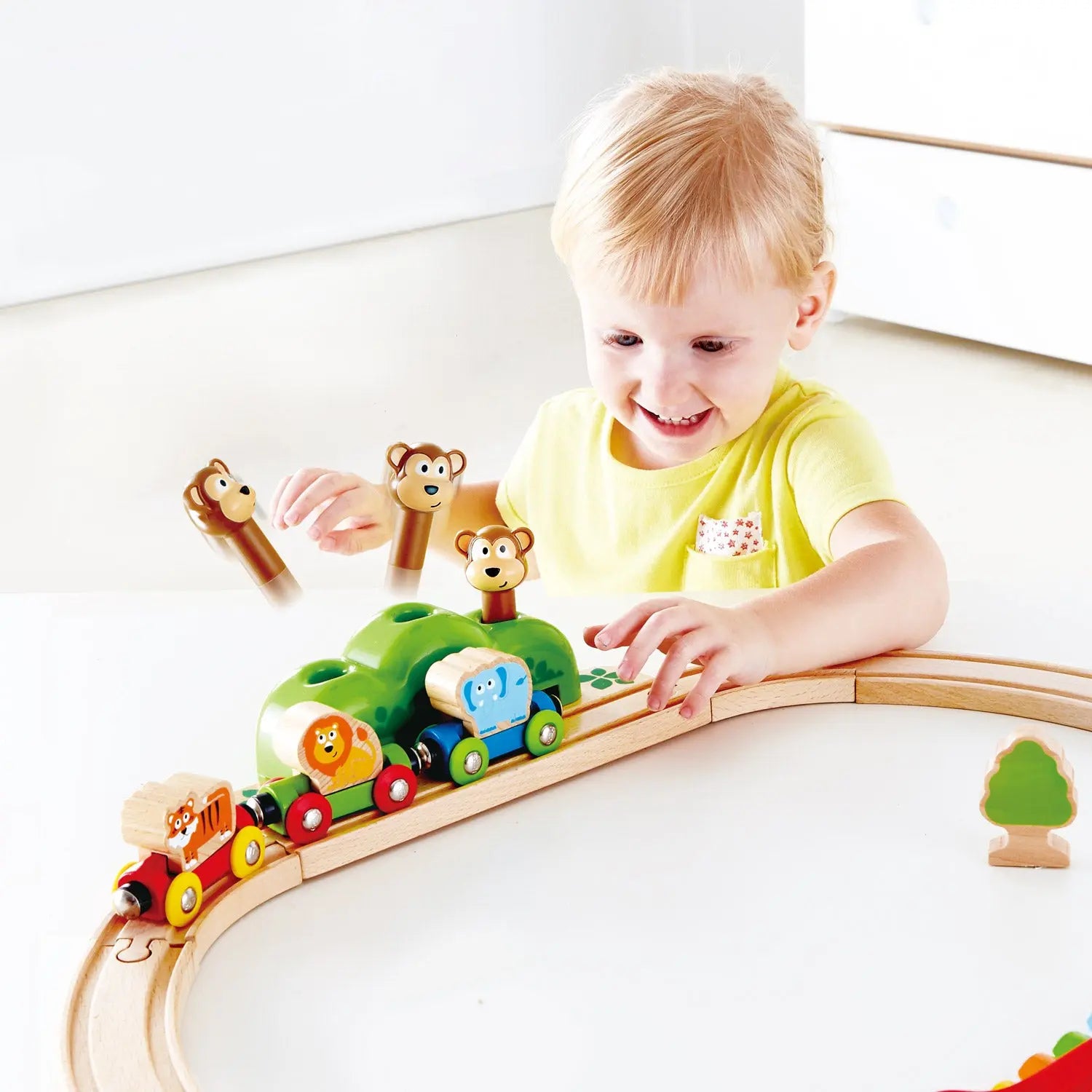 Music and Monkeys Railway Hape