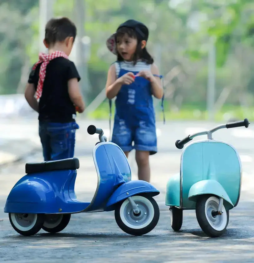 Ambosstoys Primo Classic- Blue Ride-On Ambosstoys