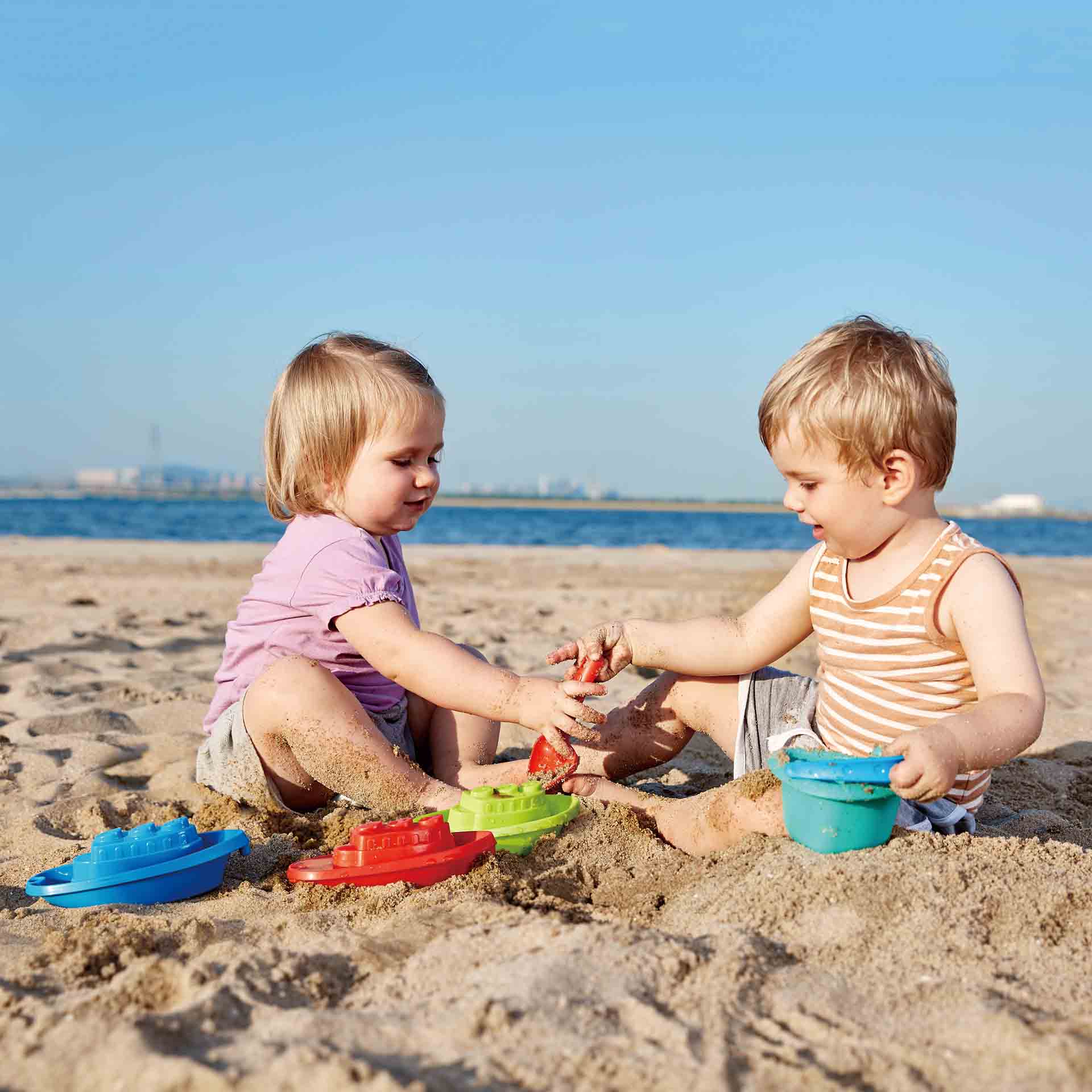Beach and Bath Boats Hape