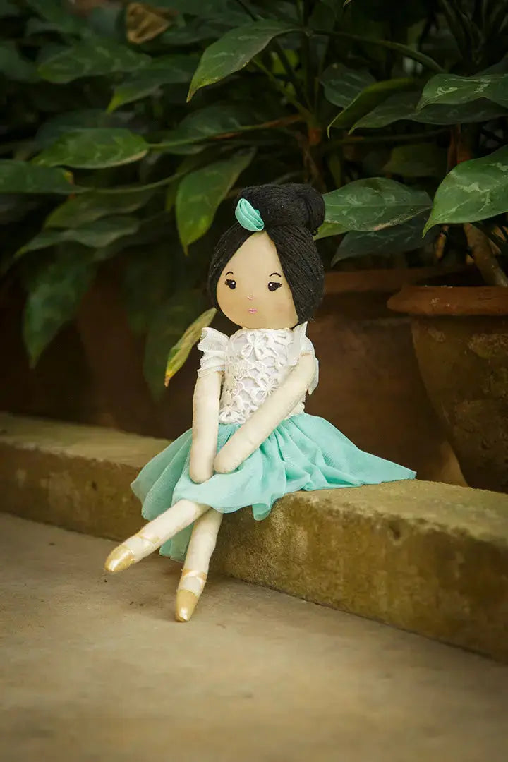 Grand Jete Prima 18" Doll HapeToys