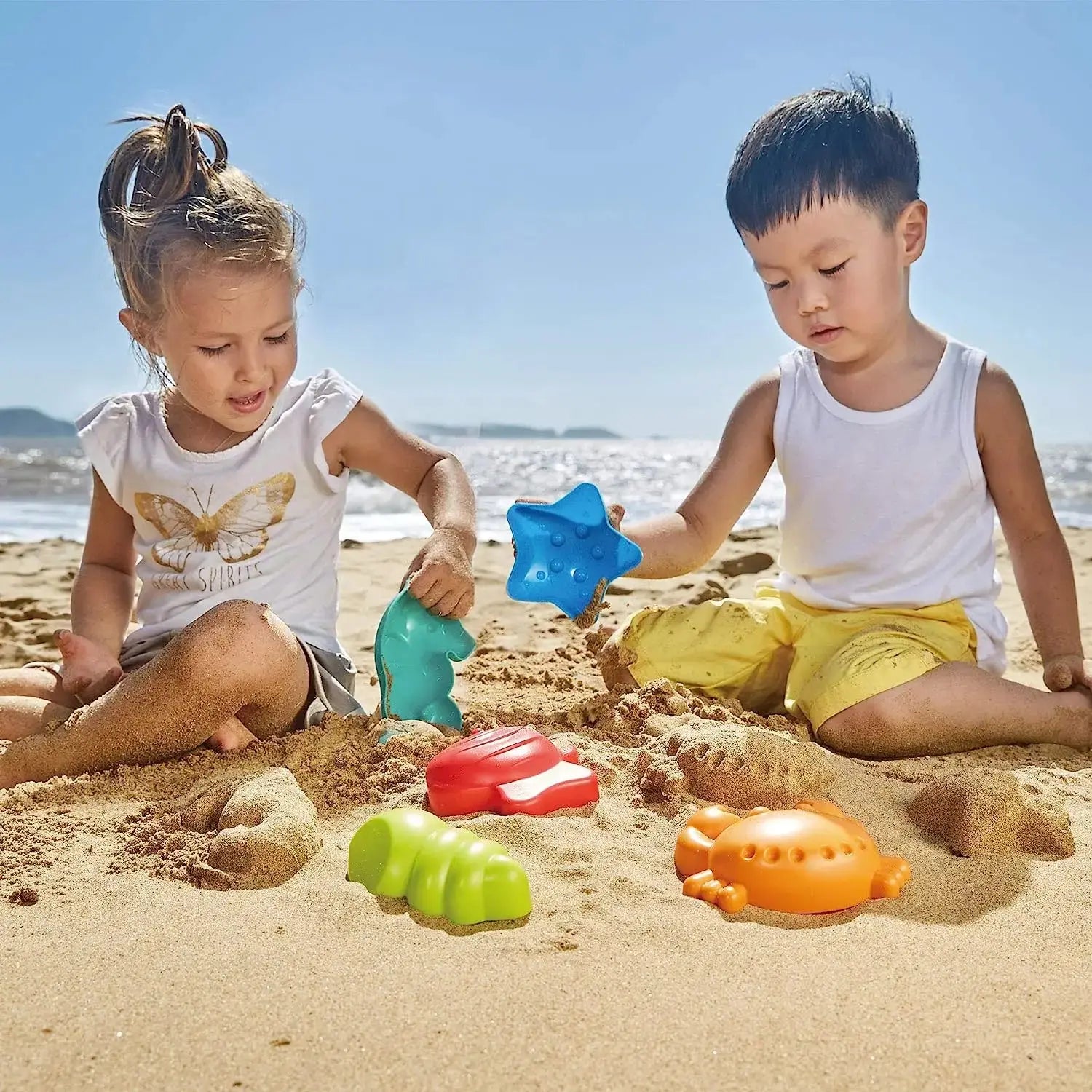 Hape Beach Toy Essential Set, Mesh Bag Included