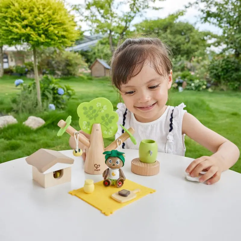 Hape Green Planet Explorers Bundle Gift Set Hape Toys (Hape International Inc.)