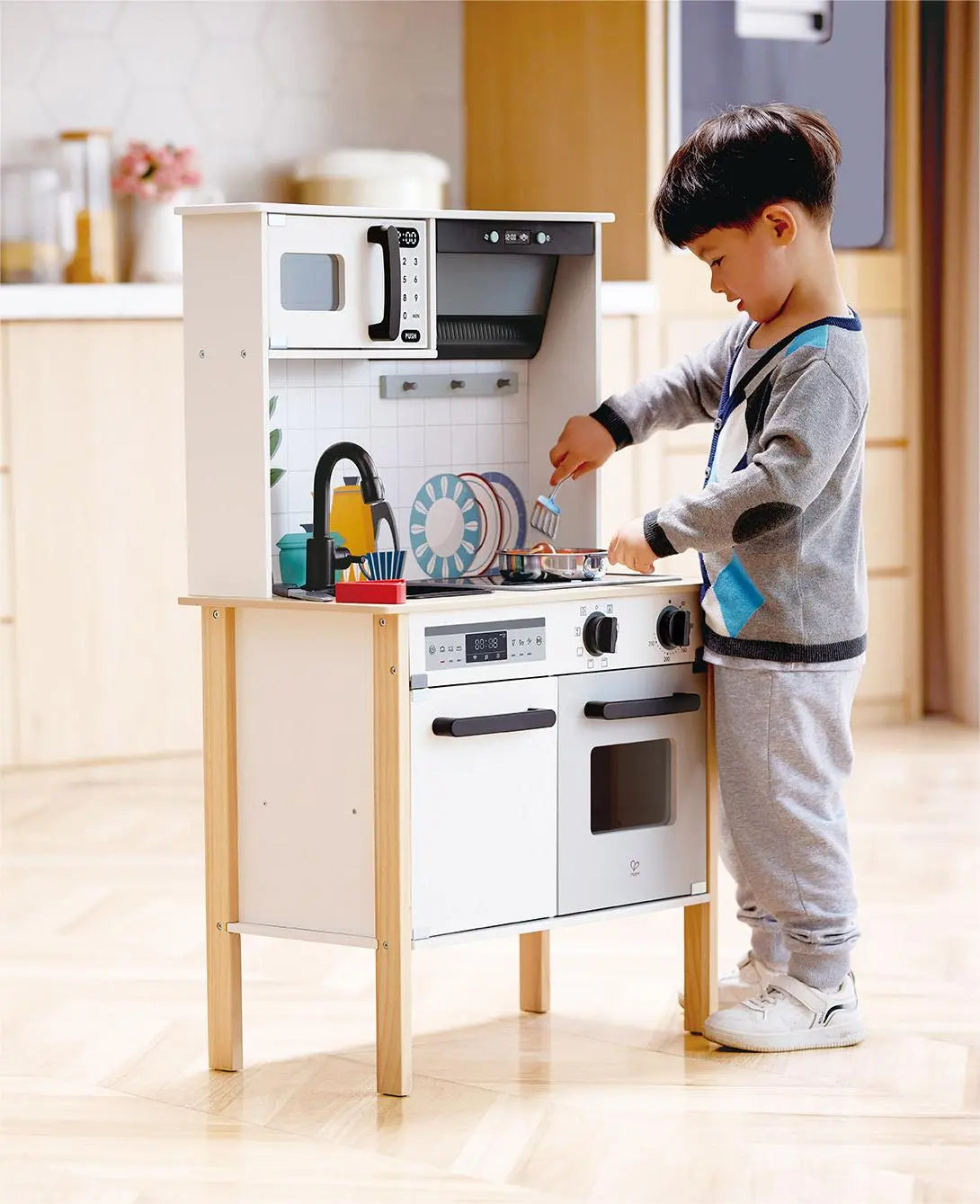 Hape Intelligence Kitchen Playset Hape-Toy-Market