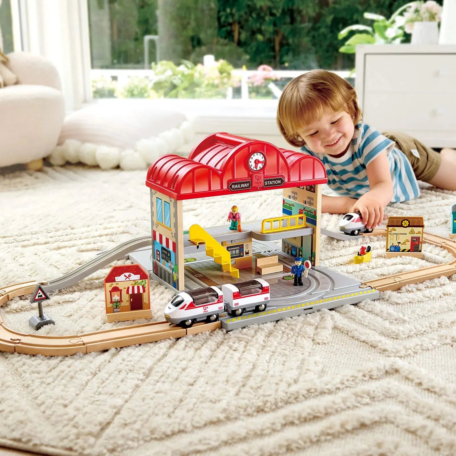 Portable Train Station Set Hape-Toy-Market