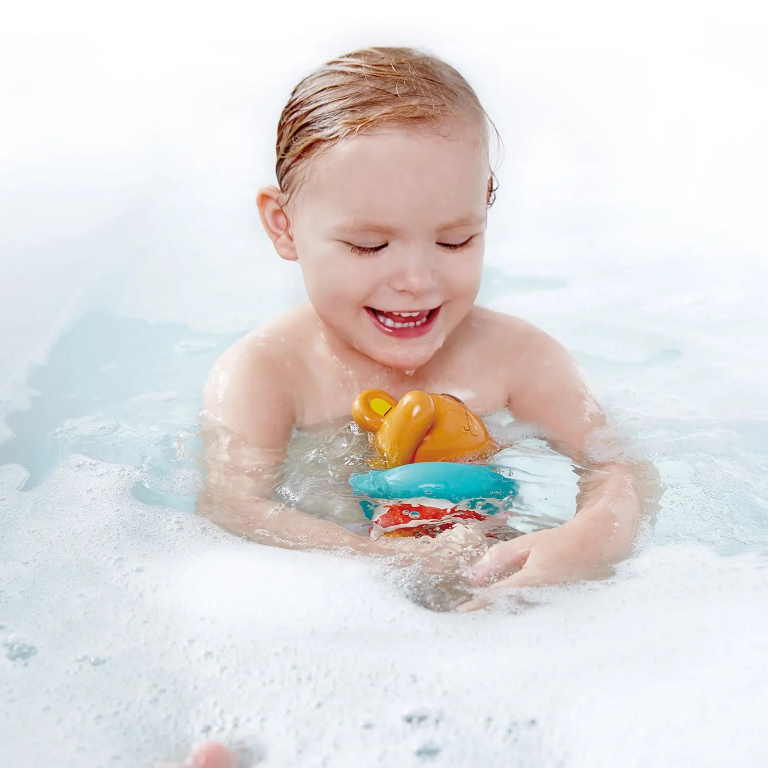 Swimmer Teddy Wind-Up Toy Hape
